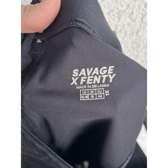Savage X Fenty Peak Performance HR Leggings - 16/18 - Black - Picture 9 of 9